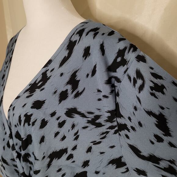 Shein Curve Blue and Black Binding Shirt - 3XL - Picture 6 of 13